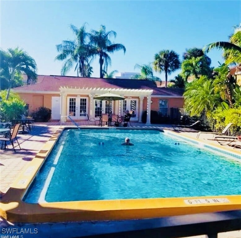 Foto principal - 12666 Kenwood Ln
