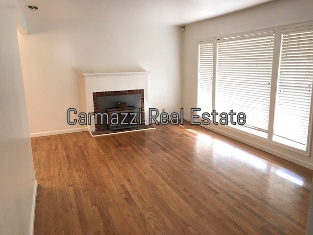 Foto del edificio - 2750 San Luis Ct
