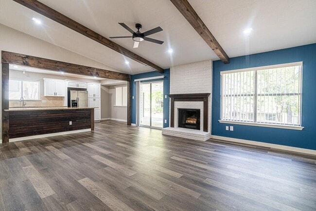 Building Photo - 8312 Roan Ln