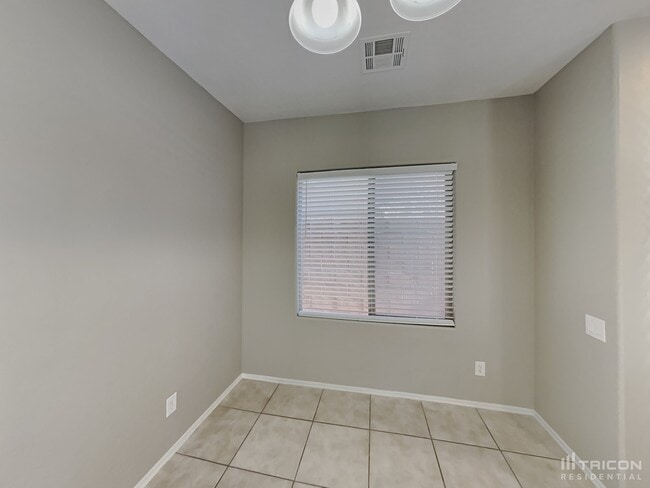 Building Photo - 6867 Pipil St