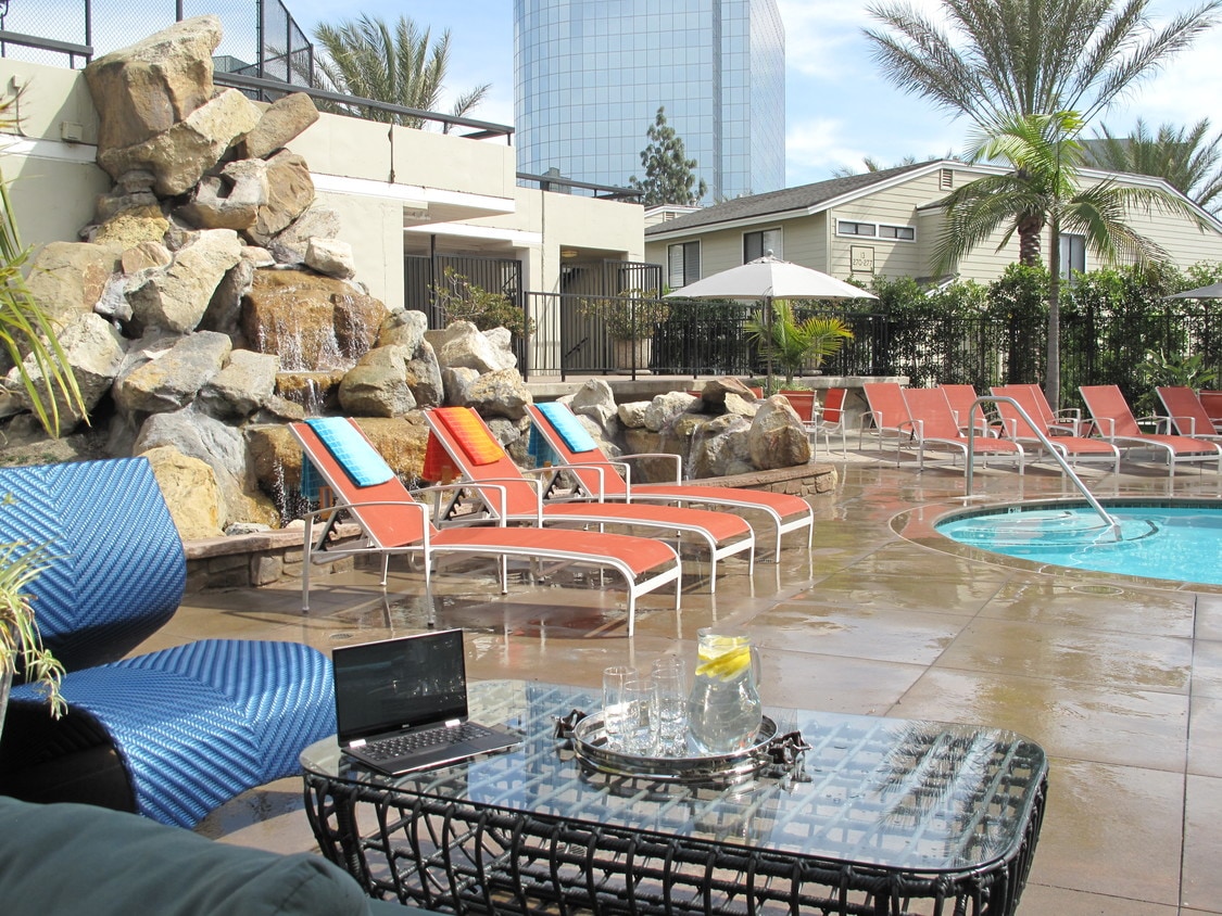 The Artisan Residences at Bella Terra Apartments in Huntington Beach