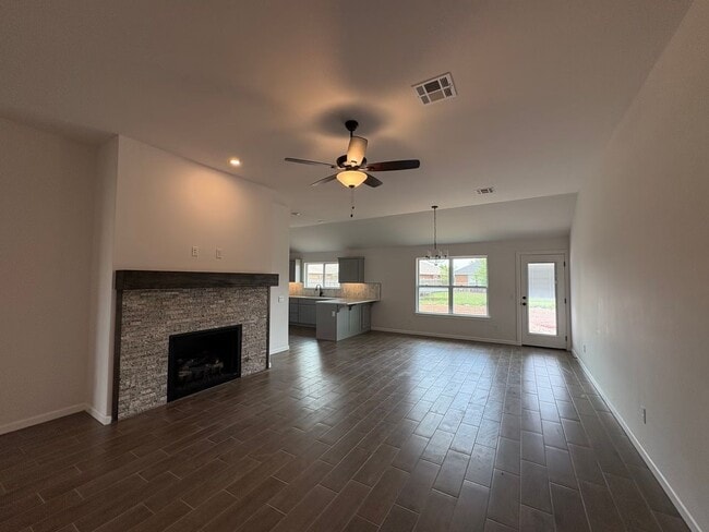 Photo - 1st Month Free - New Home!