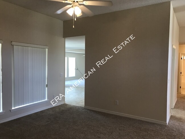 Building Photo - 2642 Hidden Creek Dr