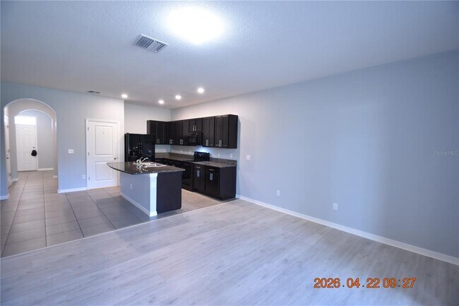 Foto del edificio - 8651 Falling Blue Pl