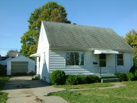 Primary Photo - 123 S Gladstone St