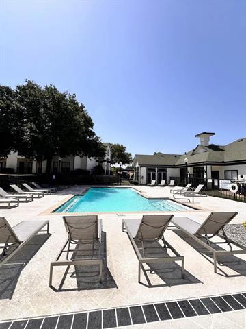 Building Photo - 1600 N 9th St