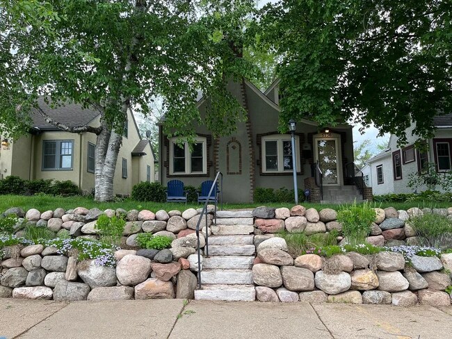 Foto del edificio - 5236 Ewing Ave S