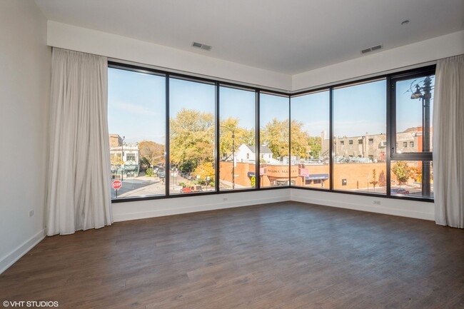 Foto del edificio - 3462 N Lincoln Ave
