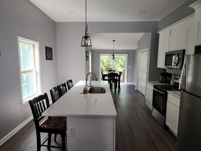 Foto del edificio - 1109 Windsor St SW