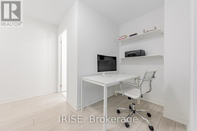Photo du bâtiment - 1-401 Hillsdale Ave W