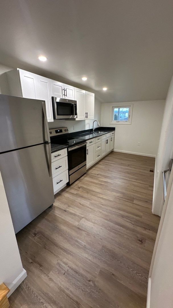 Foto del edificio - Spacious & Beautifully Updated 3BR Home with Extra Storage in Columbia