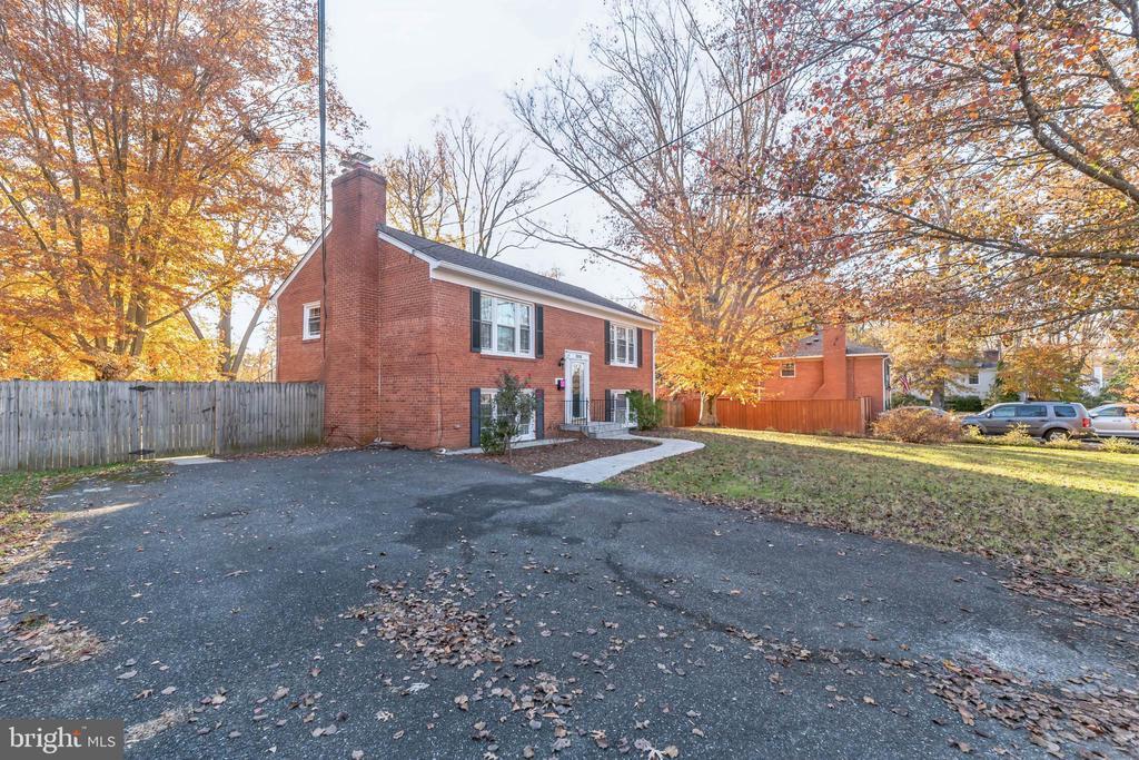Primary Photo - 5516 Old Mill Rd
