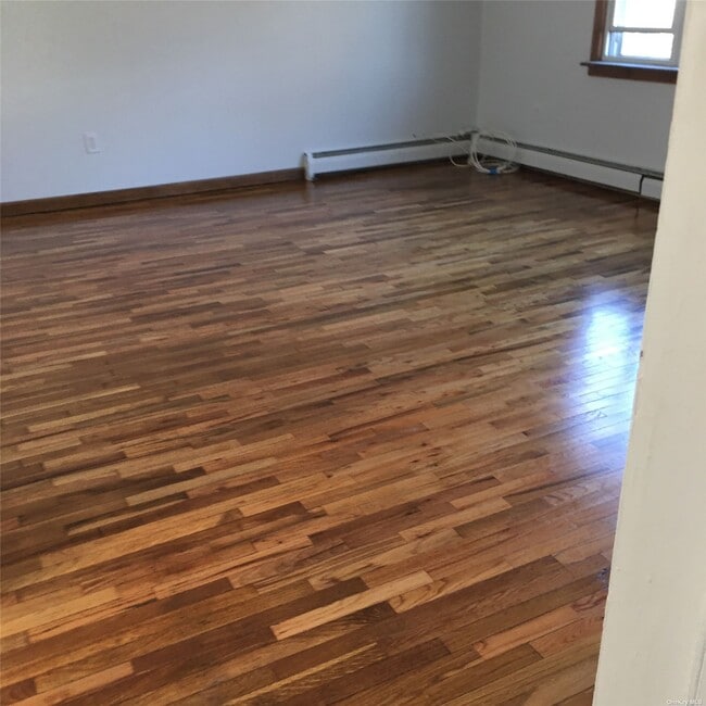 Building Photo - 135 8th St