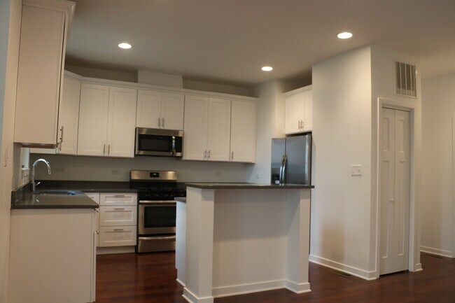 Foto del edificio - 12713 Wild Rye Ct