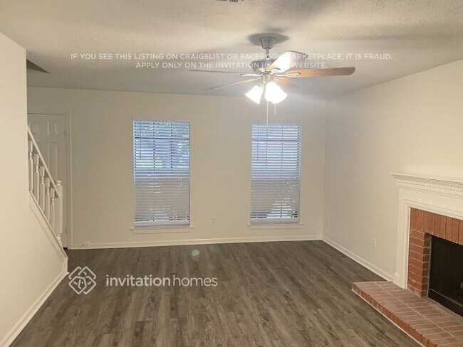 Foto del edificio - 7838 Sunny Ridge Dr
