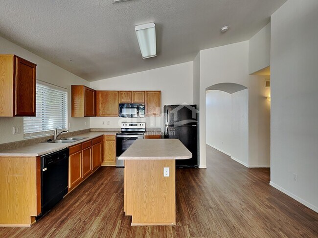 Foto del edificio - 5718 W Orchid Ln