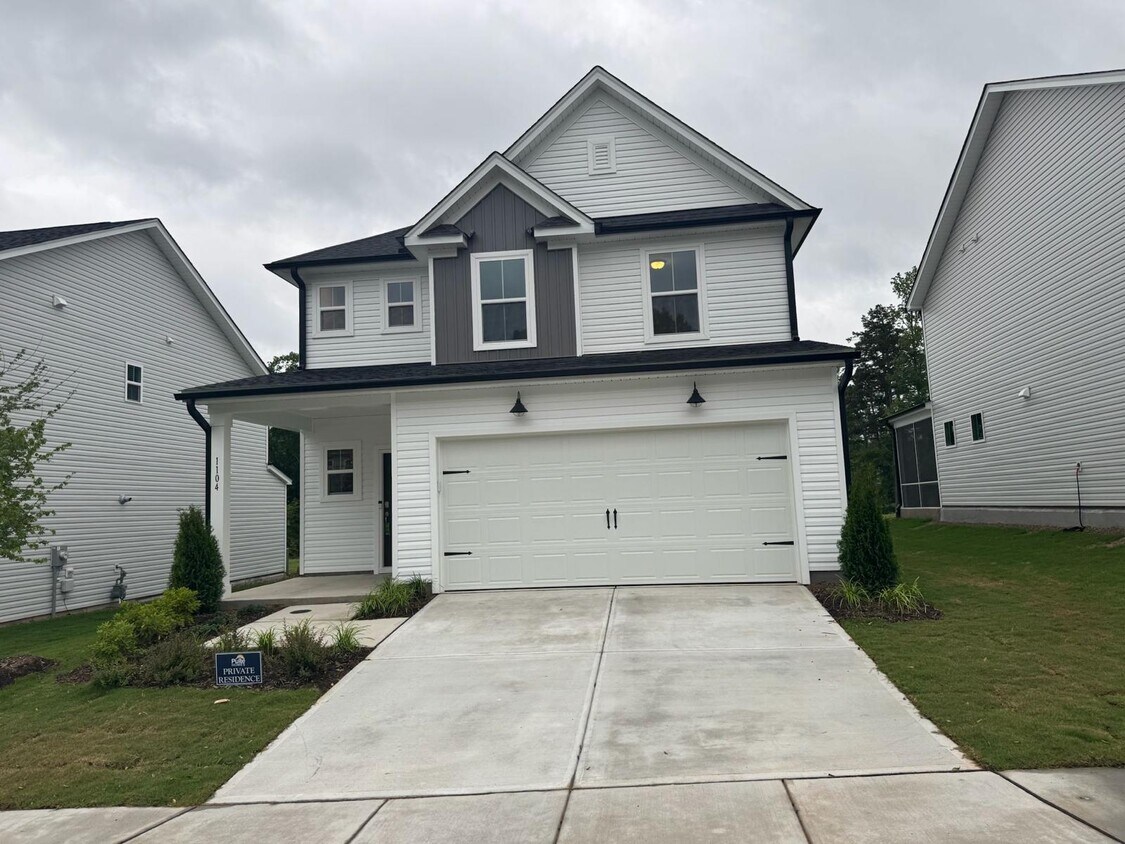 Foto principal - 1104 Freestone Rd