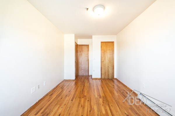 Foto del edificio - Wow! 3BR in Greenwood Heights!