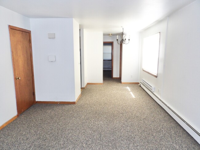 Building Photo - 44 Georgiana St