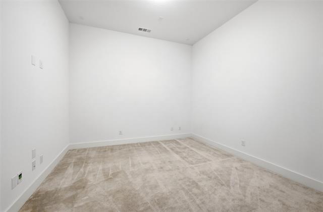 Foto del edificio - 3008 Armstrong Ave