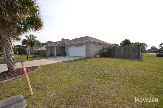 Building Photo - 151 Lake Emerald Dr E