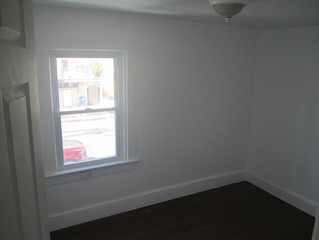 Building Photo - 123 N Florida Ave