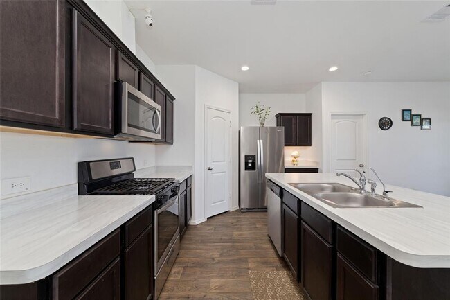 Building Photo - 21238 Violet Dusk Dr