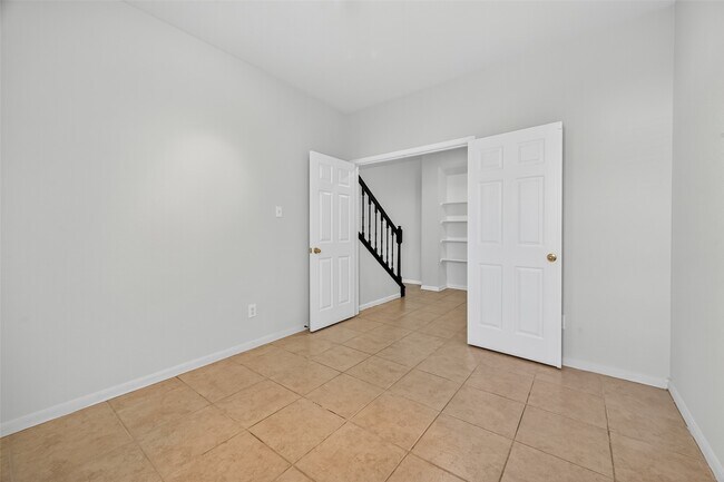 Foto del edificio - 21515 White Falls Ln