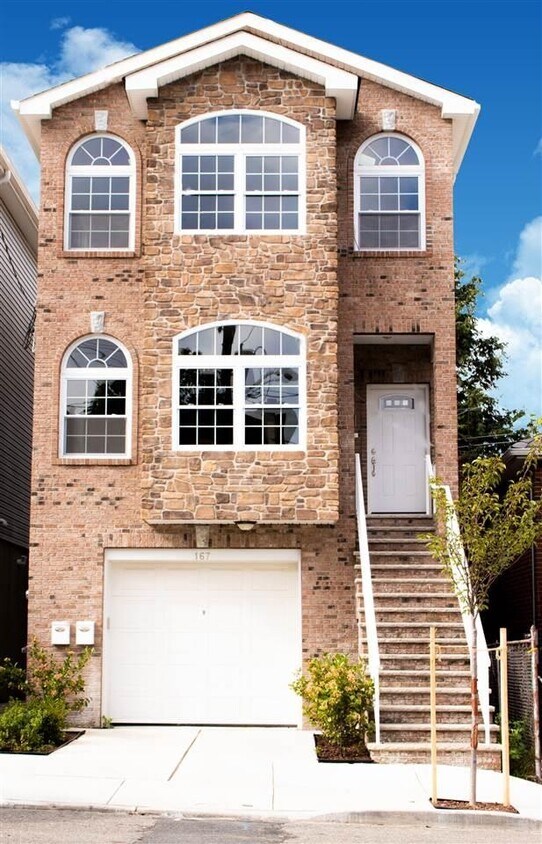 165 McAdoo Ave Unit 2, Jersey City, NJ 07305 Condo for Rent in