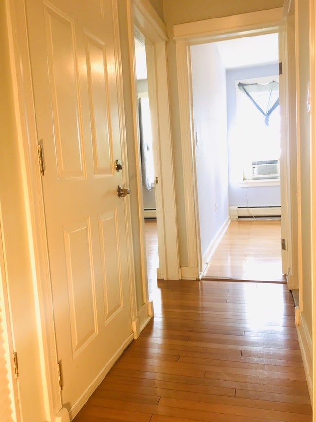 Building Photo - 90 Waldo Ave