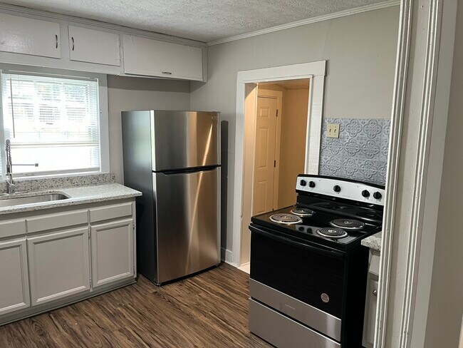 Foto del edificio - 139 Selman Rd NW