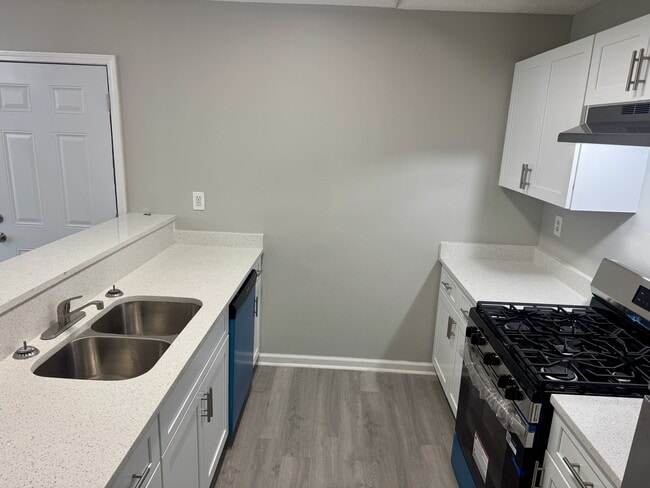 Foto del edificio - 110 Wedgewood Walk