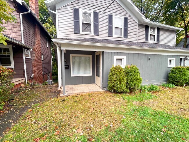 Foto del edificio - 3923 Bluestone Rd