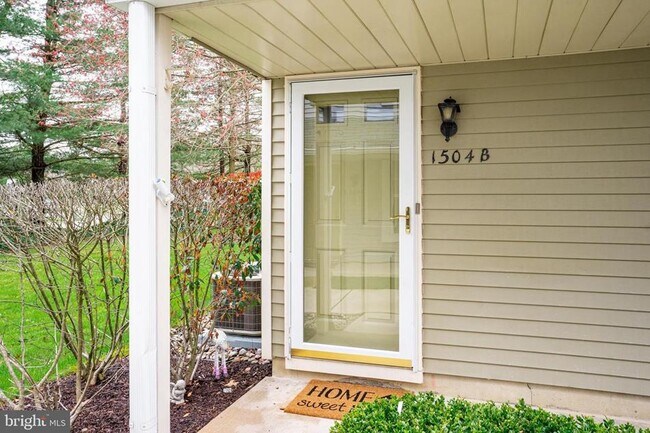 Foto del edificio - 1504 Ralston Dr