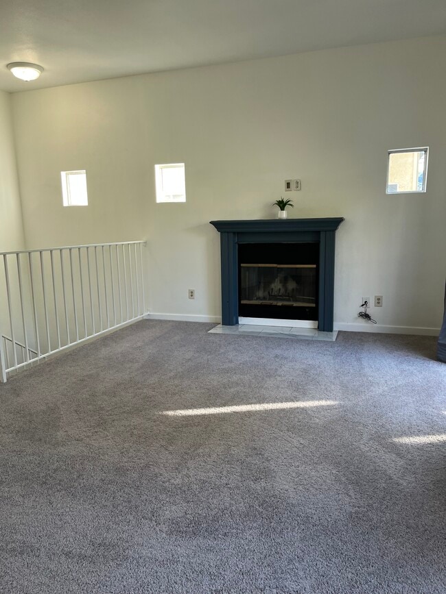 Building Photo - 24115 Evans Ave