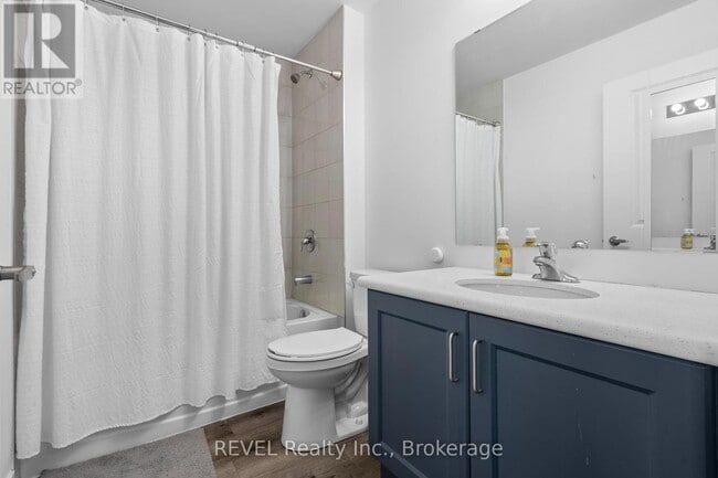 Building Photo - 5055 Greenlane