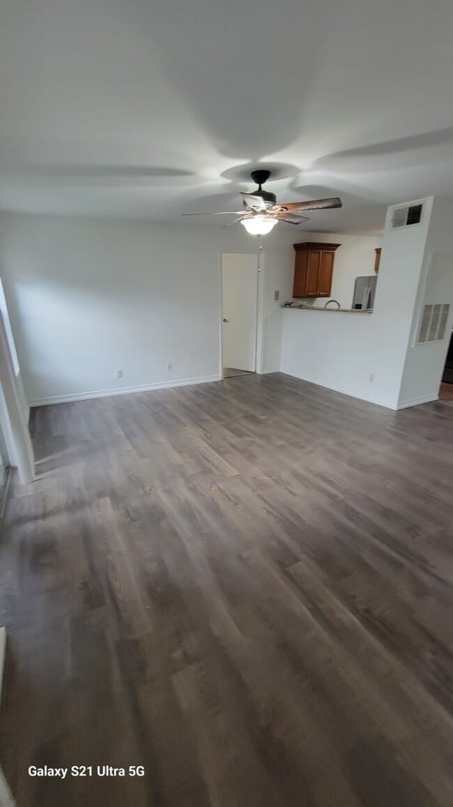 Photo - 4720 Walden Cir (Orlando, FL) Townhome