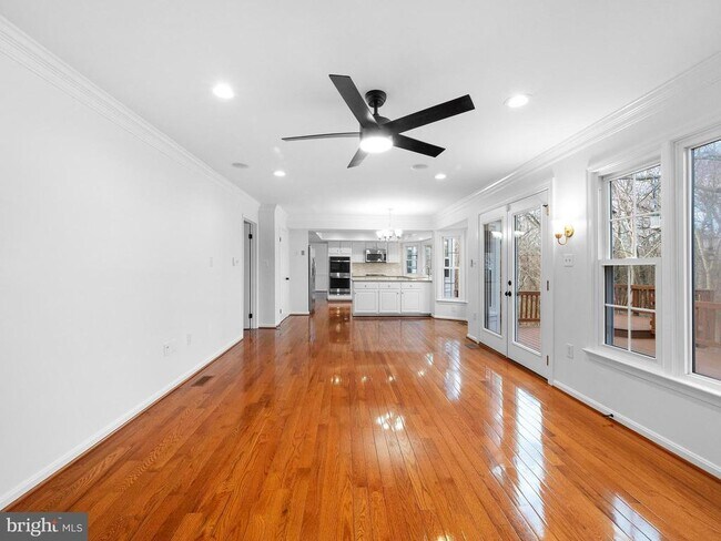 Foto del edificio - 13216 Lazy Glen Ln