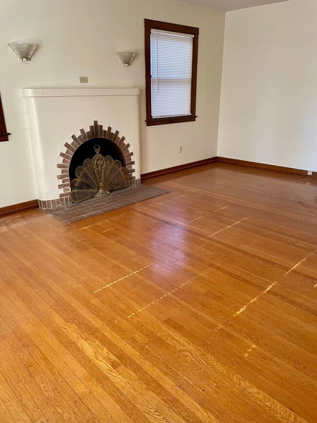 Foto del edificio - 2423 D St