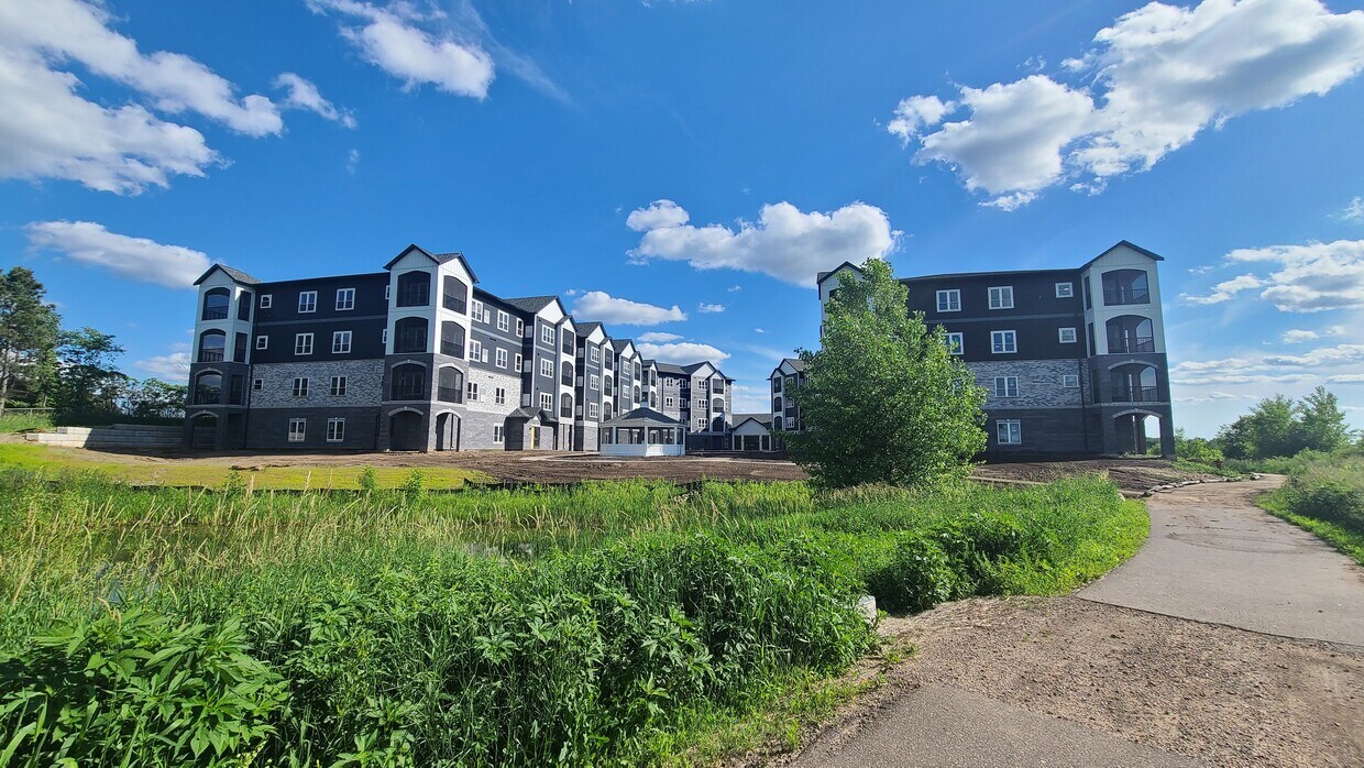 NorthPointe Garden Estates Apartments in Lino Lakes, MN