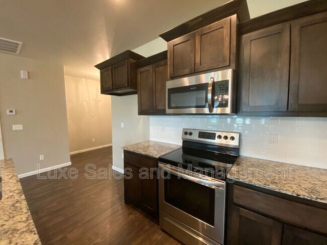 Foto del edificio - 767 SW 14th St