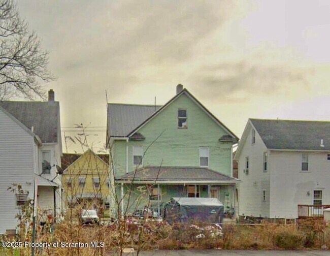 Foto del edificio - 266 Rutter Ave