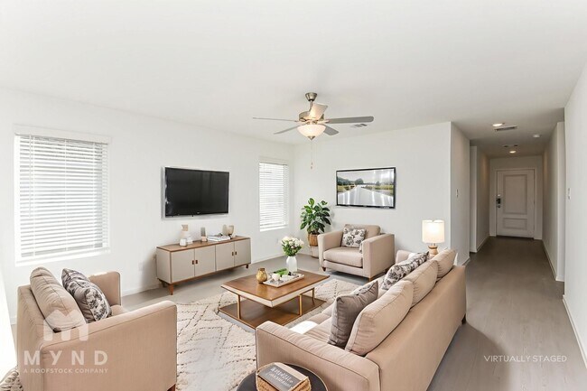 Foto del edificio - 2721 Ctr Crk Ln