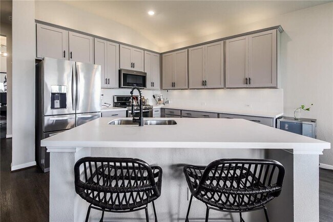 Building Photo - 1517 Carlene Pruett St