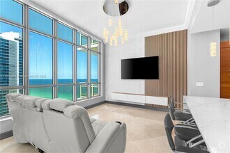 Building Photo - 3535 S Ocean Dr