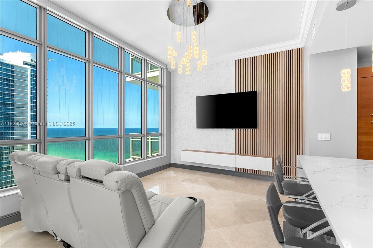 Foto principal - 3535 S Ocean Dr