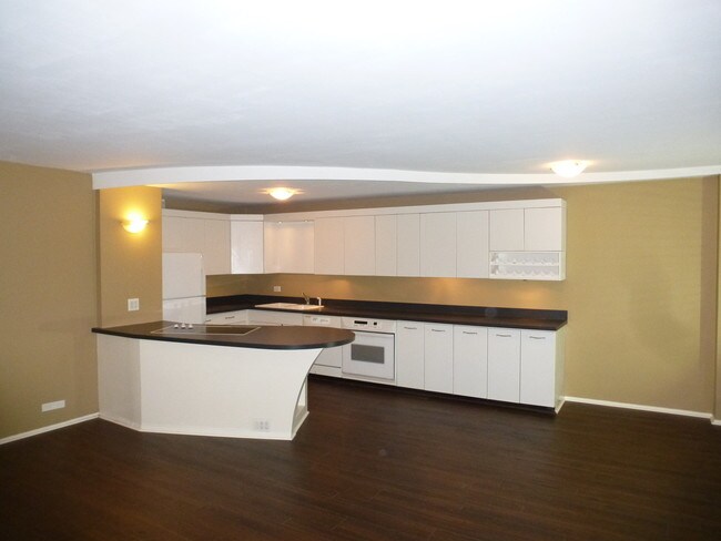 Kitchen - 3550 N Lake Shore Dr