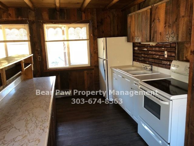 Building Photo - Month to Month Rental in Morrison