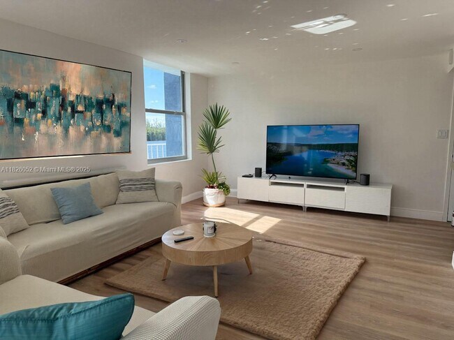 Foto del edificio - 16546 NE 26th Ave