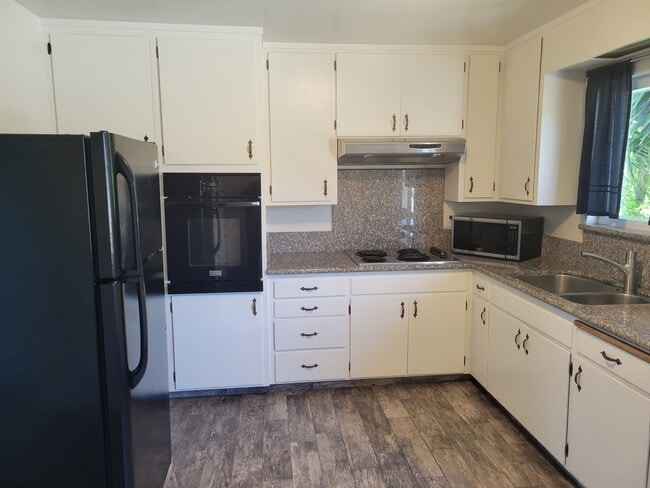 Building Photo - 783 Humboldt St